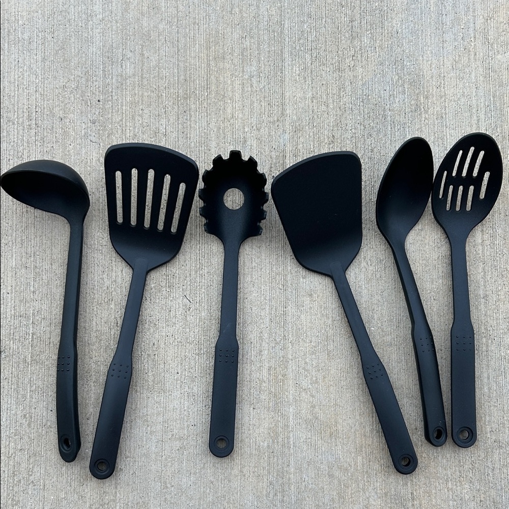 Black Serving‎ Utensil Set